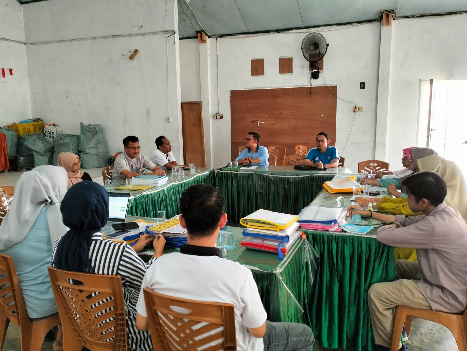 Bimbingan Kearsipan bersama Kepala Dinas Perpustakaan dan Kearsipan