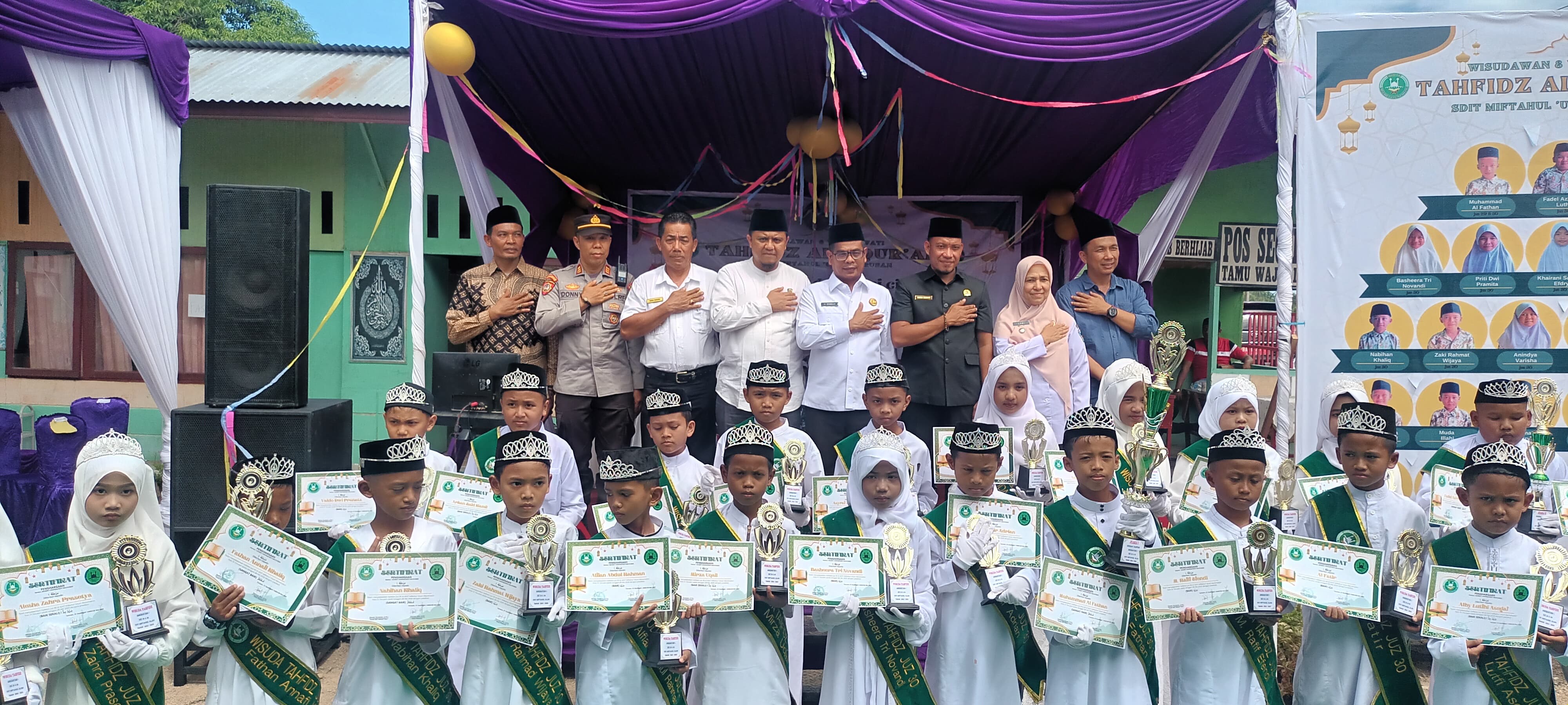 Wisuda Tahfidz Al-Qur\