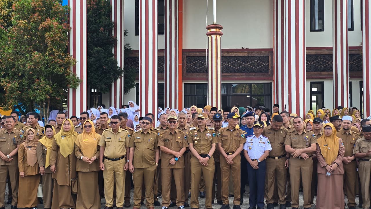 Camat Koto XI Tarusan Mengikuti Apel Gabungan di Kantor Perwakilan Tapan