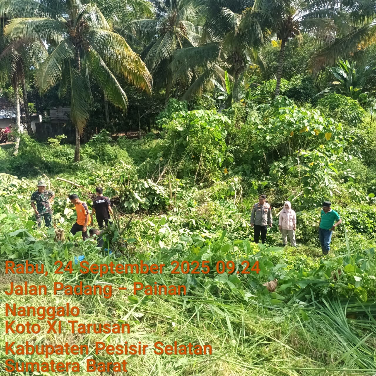 Camat Koto XI Tarusan bersama Forkopimca Goro Bersama di Nagari Jinang Kampung Pansur Kec. Koto XI T