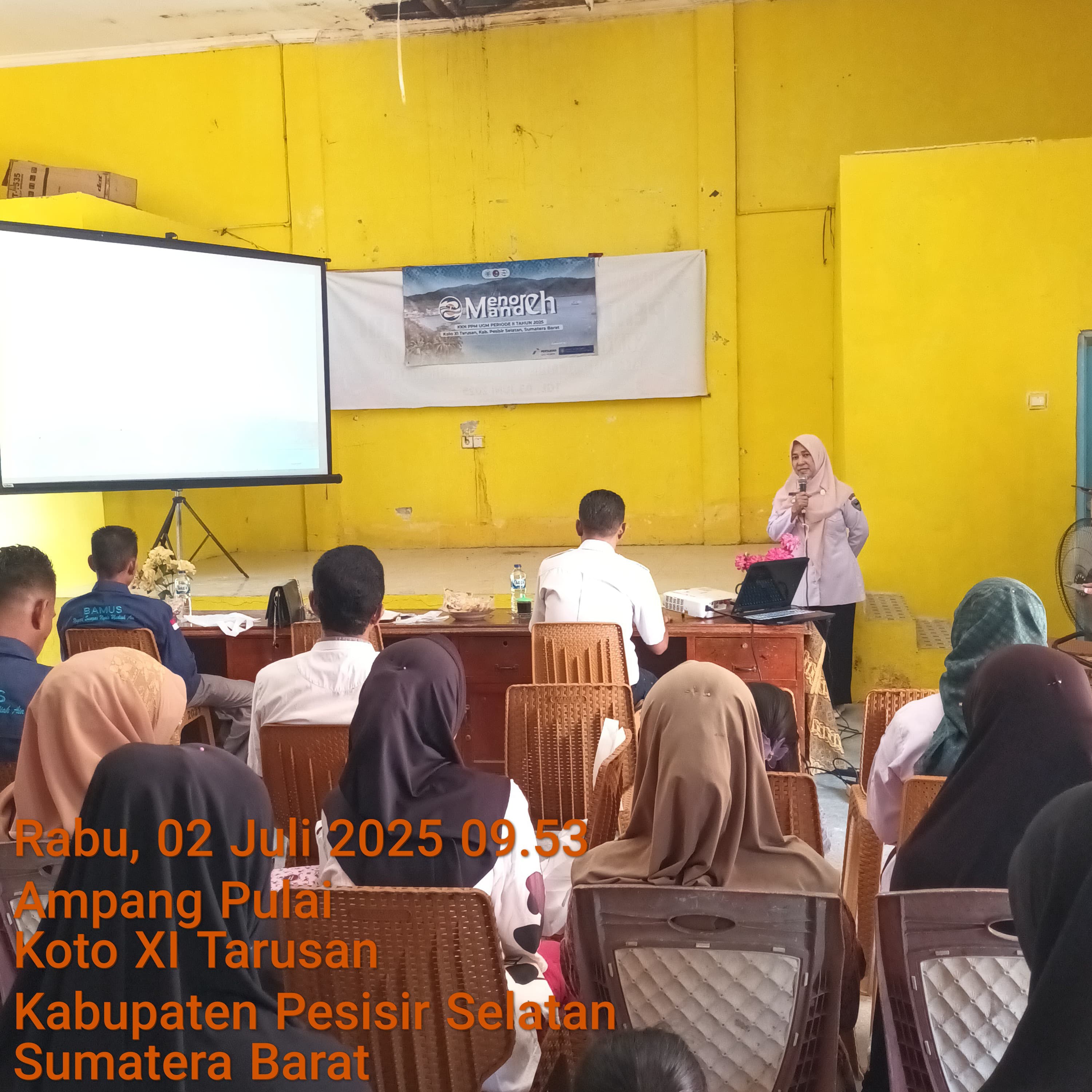 Camat Koto XI Tarusan Menghadiri Pemaparan Program Kerja KKN PPM UGM Menoreh Mandeh 