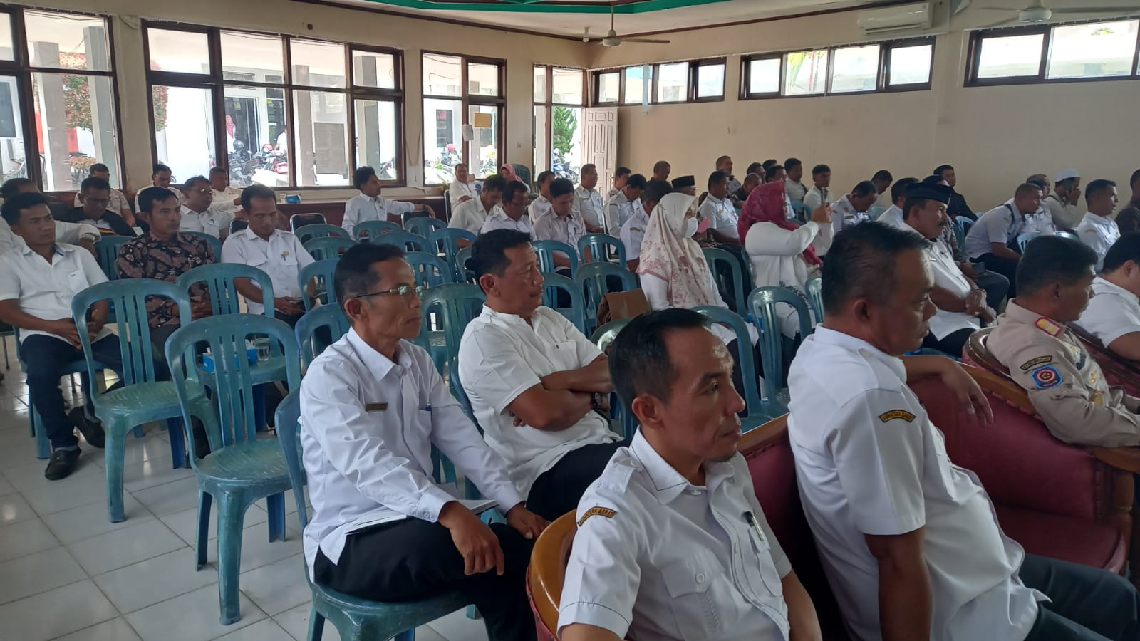 Rapat tentang Klarifikasi dan Penyamaan Persepsi tentang Penghasilan tetap dan tunjangan Pemerintaha