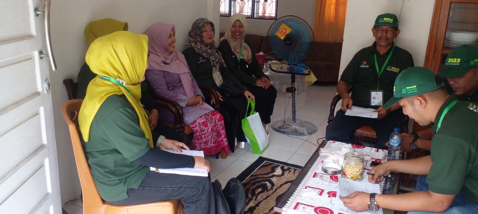 Kunjungan Petugas Sensus Pertanian 2023 ke Rumah Dinas  Camat Tarusan