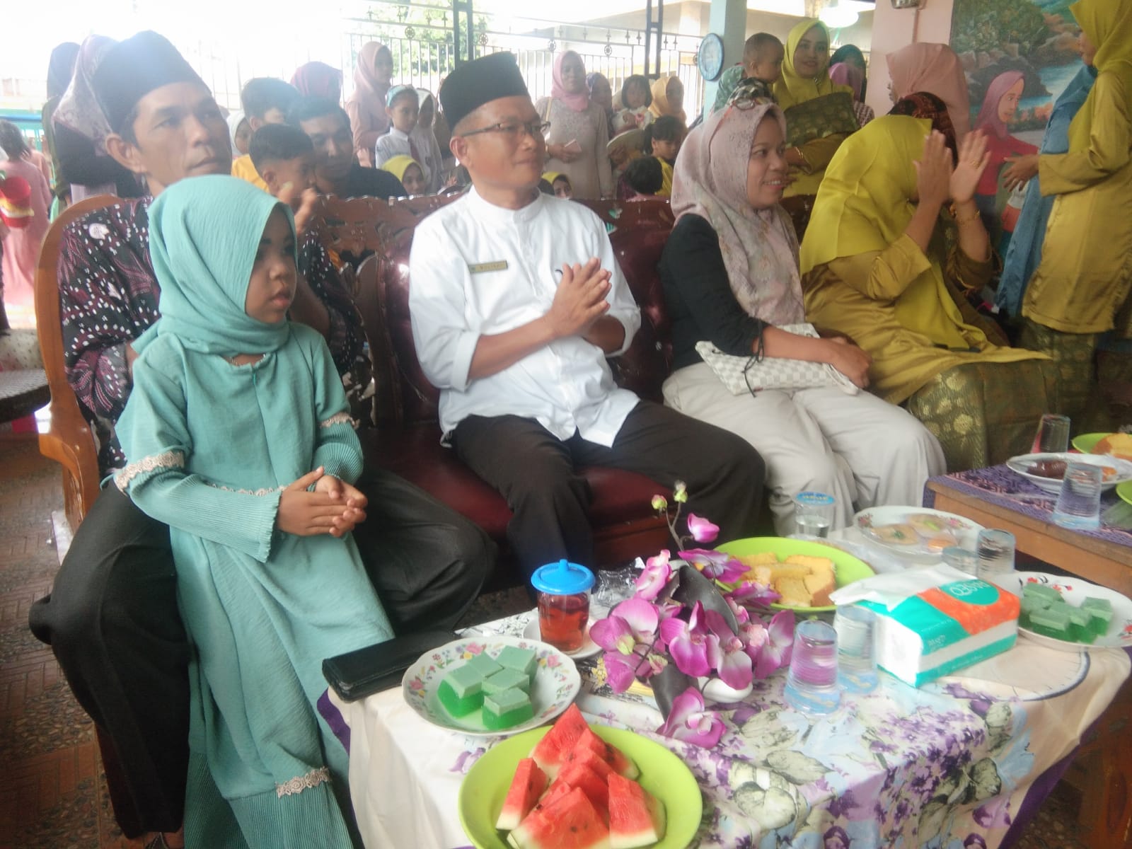 Menghadiri Acara Perpisahan atau Wisuda dan Pelepasan murid 5 A 2022/2023 pada TK Pertiwi Tarusan