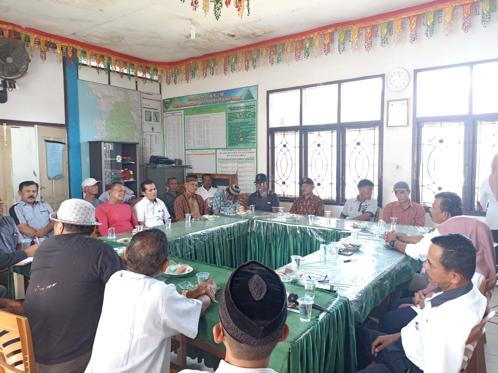 Rapat Persiapan Musnag yang di adakan di ruang Camat