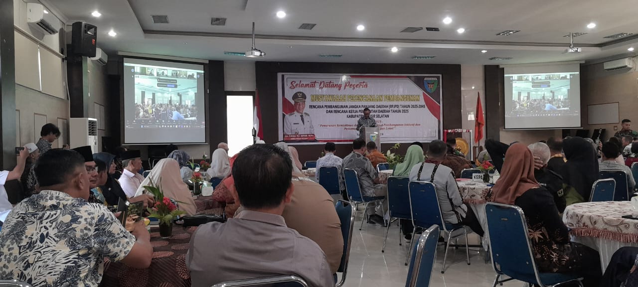 Menghadiri Rapat RPJPD Tahun 2025-2045 dan RKPD Tahun 2025 di Kantor Bapeda Pesisir Selatan