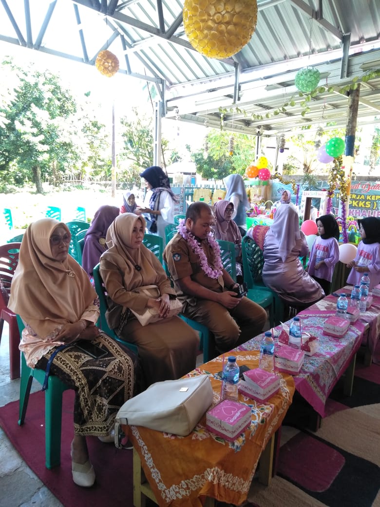 Mengahdiri Acara Pelepasan Murid TK Khalifah tahun 2023/2024 di Carocok Anau
