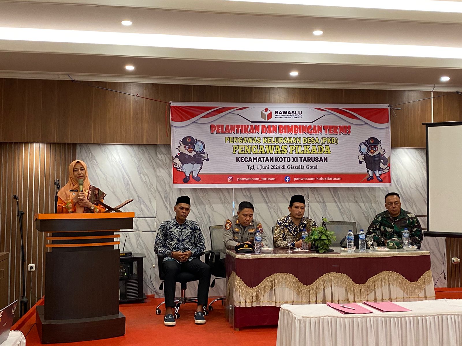 Camat Koto XI Tarusan Menghadiri Pelantikan PKD  Kecamatan 